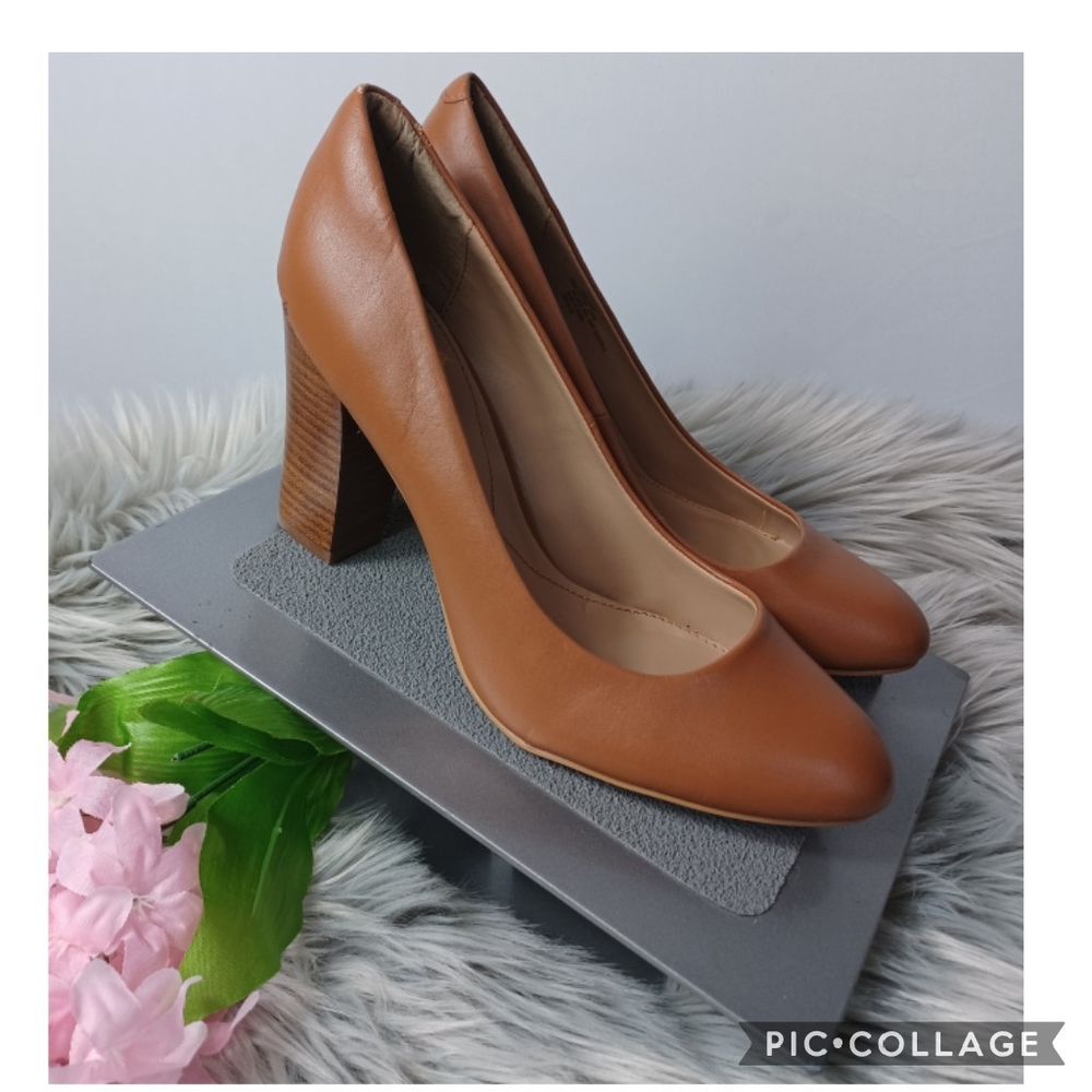 Isola Tan/Camel Leather Heels Sz 7.5M
